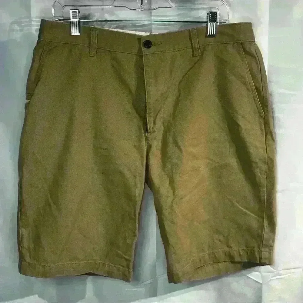 Dockers khaki shorts size 34